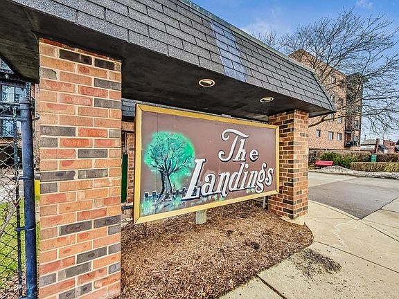 3rd image of 9386 Landings Ln Unit 103