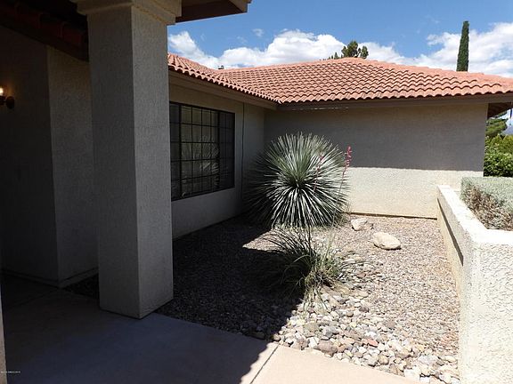 2nd image of 3804 Saint Andrews Dr