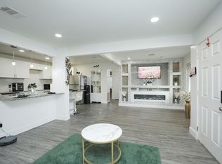 5739 Waterford Dr, Houston, TX 77033