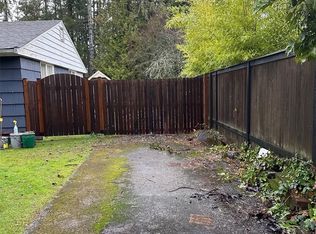 1547 NE 172nd St, Seattle, WA