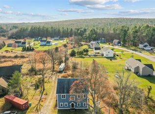 73 Dye Hill Rd, Hope Valley, RI 02832