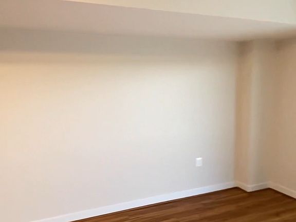 3rd image of 2501 Clarendon Blvd #512
