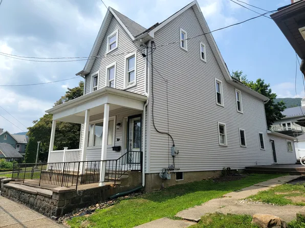 (undisclosed Address), Pen Argyl, PA 18072