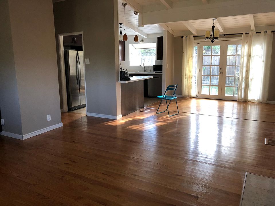 1st image of 322 W Eaglewood Ave