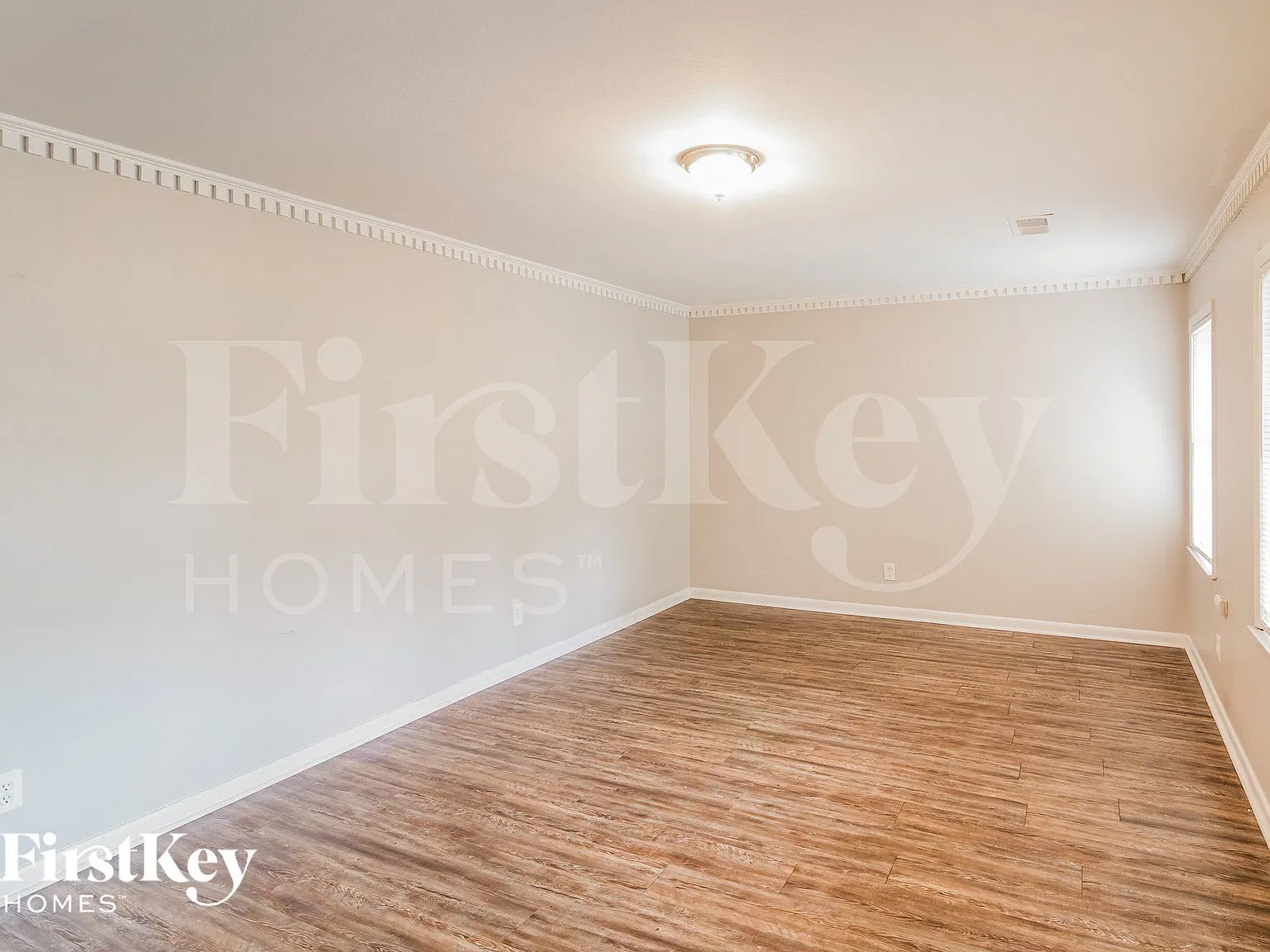 3 bed, 2.0 bath, 2018 sqft, $2,800 — Photo 3