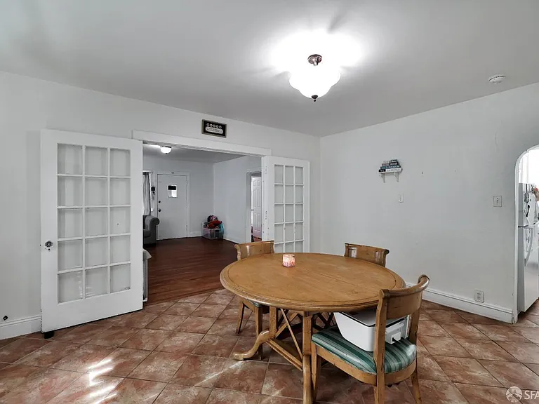 609 S Delaware St — Photo 13