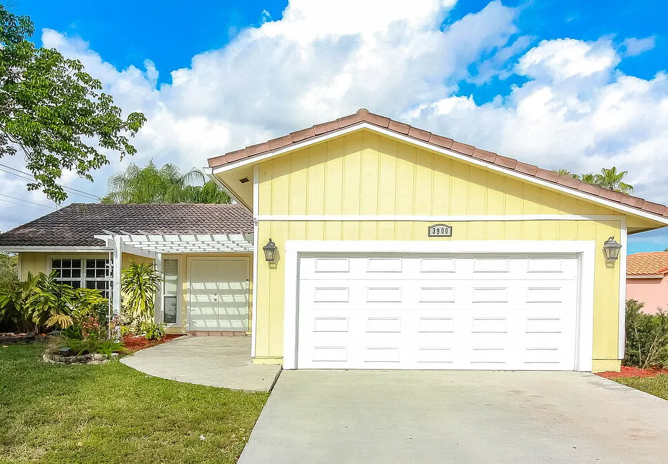 3900 NW 115th Ave