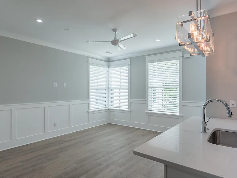 8 Sanctuary Ct — Photo 24