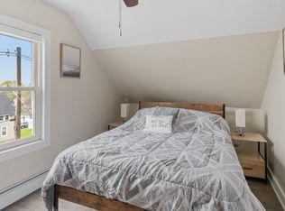 34 Chester Ave FLOOR 3, Westerly, RI 02891