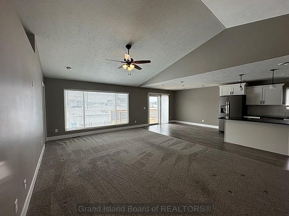 5th image of 1410 Stonewood Ave