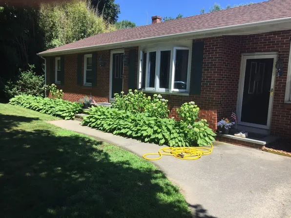 770 County St, Attleboro, MA 02703