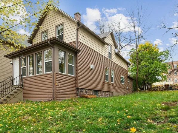 1023 & 1025 E 3rd St, Duluth, MN 55805