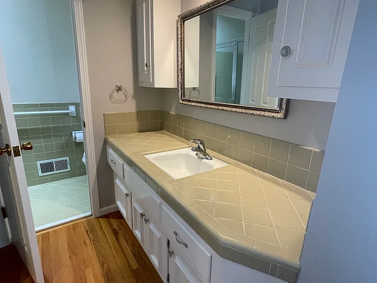 9549 Walmer St — Photo 21