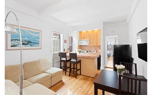 Rented by Douglas Elliman | media 7