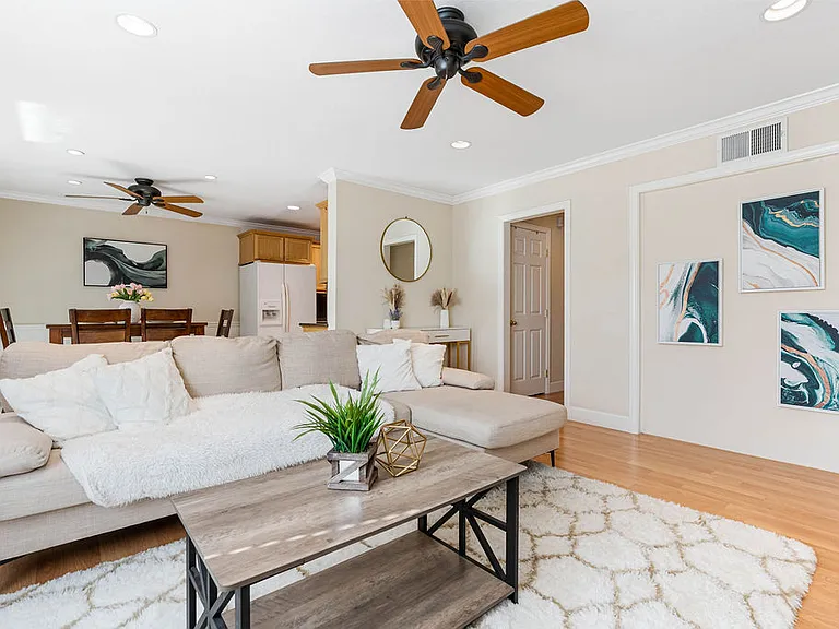 8155 Carmel Dr — Photo 15