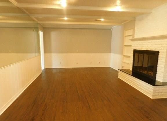 2nd image of 402 Merkle Dr