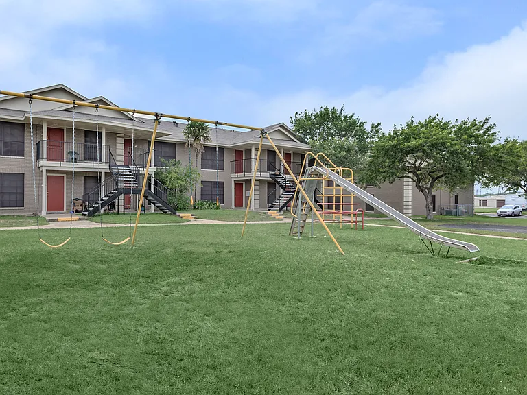 Tower South Apartments — Photo 6