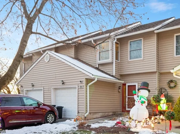 32 Rhea Run, Hampton Twp., NJ 07860