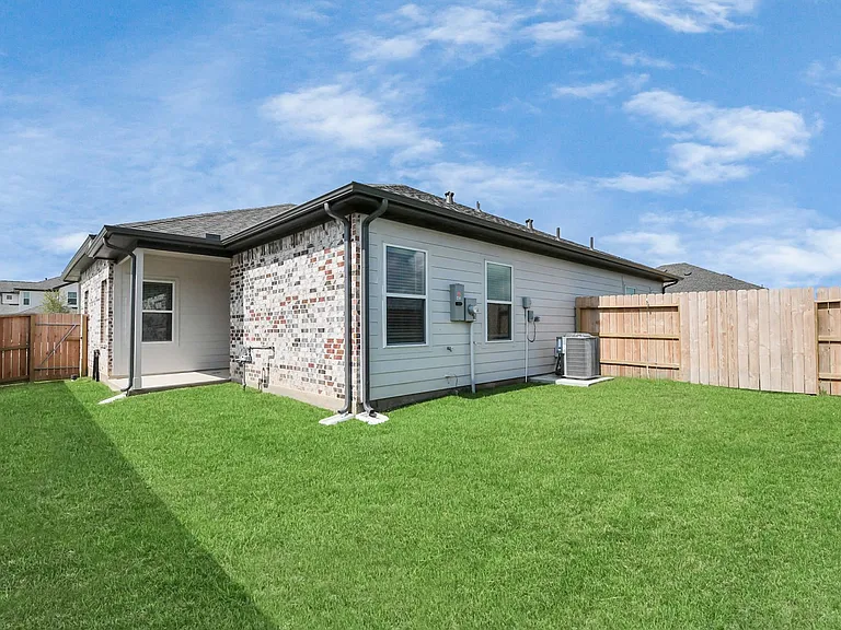 21039 Shore Oak Dr #B — Photo 6