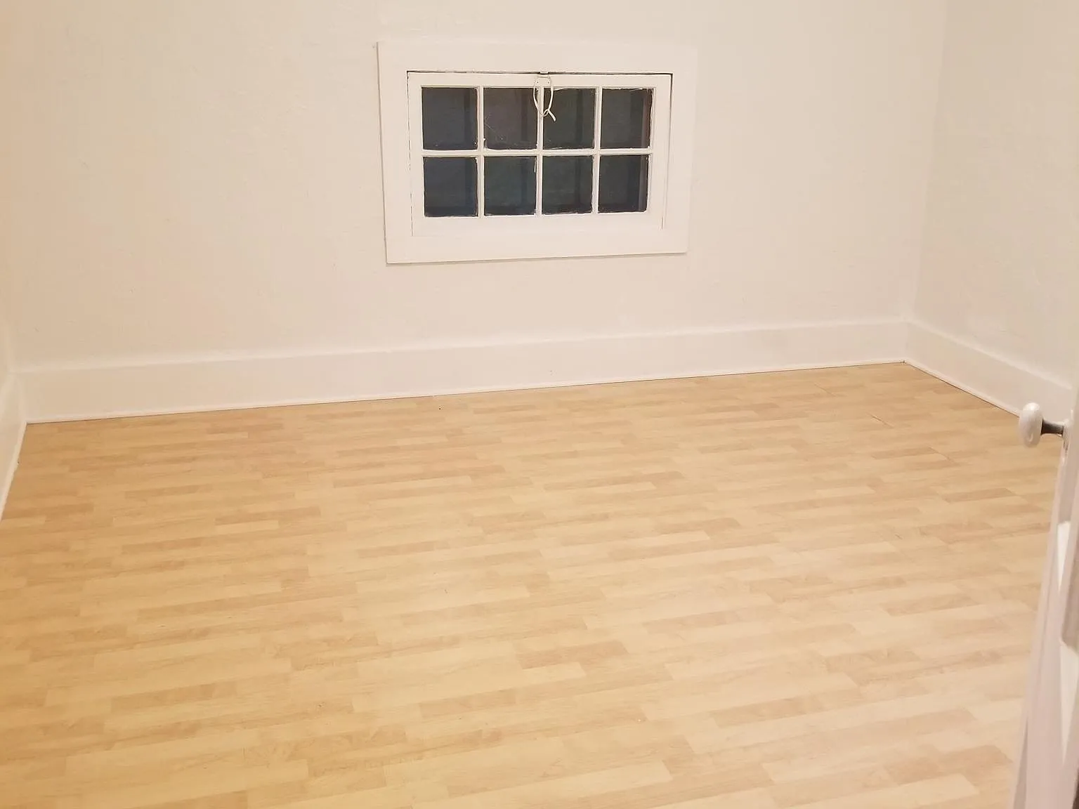4 bed, 1200 sqft, $1,700 — Photo 1