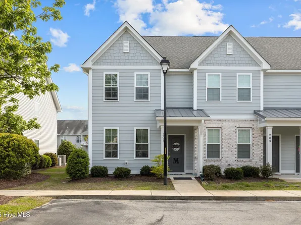 175 Old Murdoch Road #201, Morehead City, NC 28557