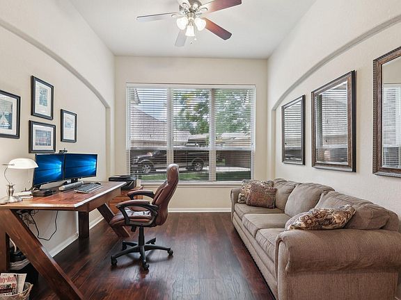 5th image of 6120 Castle Peak Lane