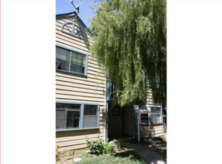 160 Gibson Dr APT 22, Hollister, CA