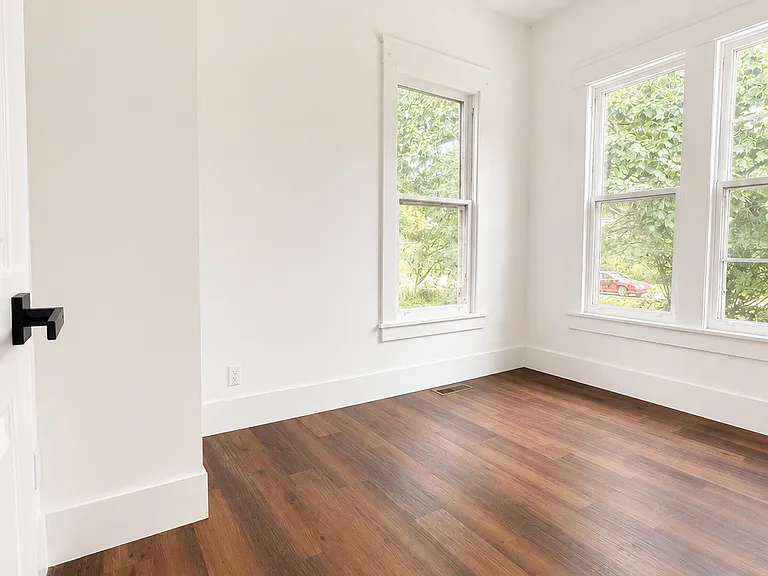 4603 W Martin Mill Pike — Photo 10