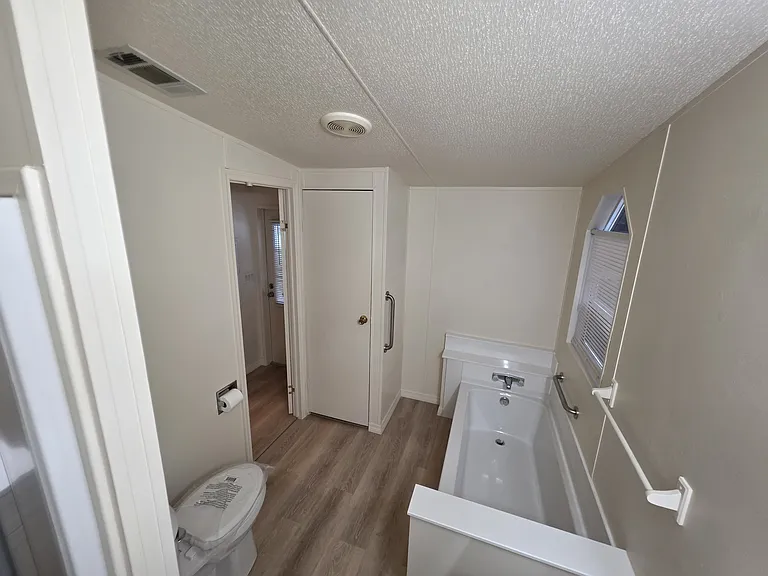 29548 Benjamin Dr — Photo 26