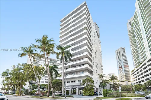 1402 Brickell Bay Dr #1601 Photo 1