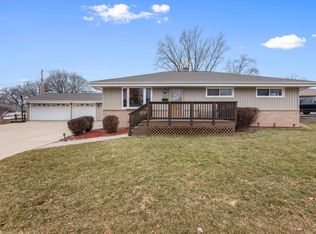 1112 Arbor Dr, Waukesha, WI 53188