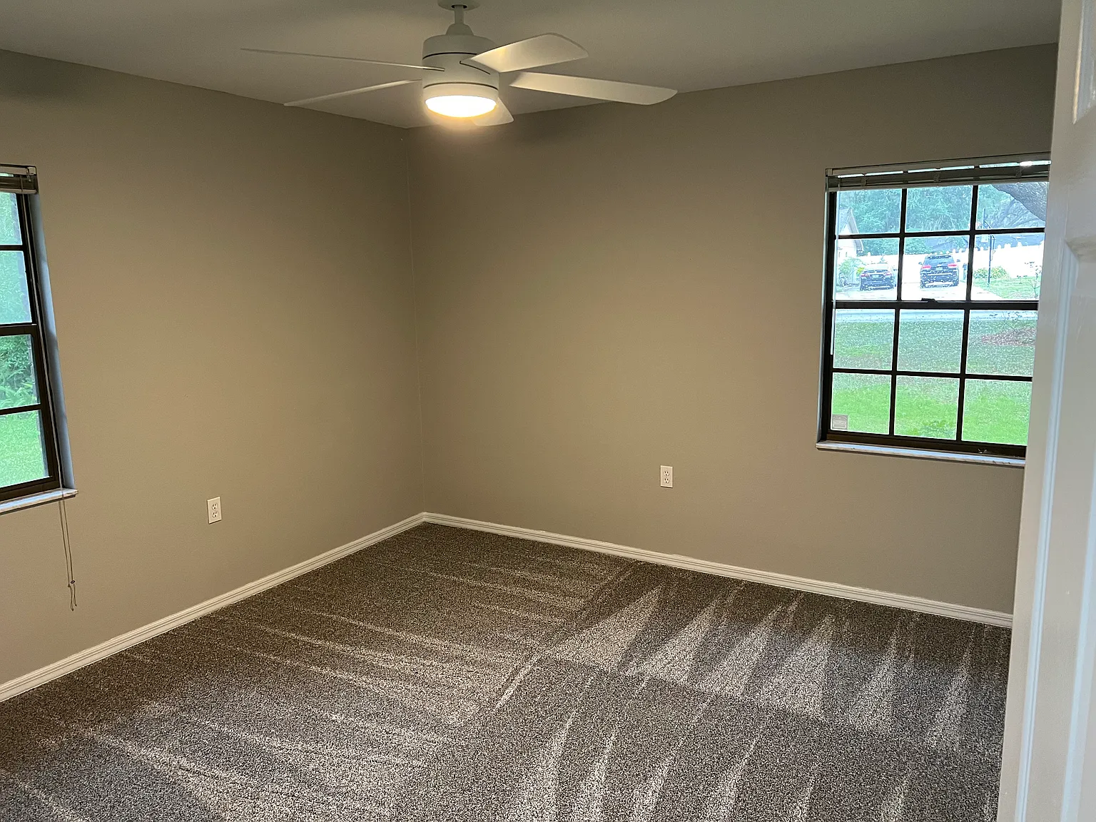 3 bed, 1863 sqft, $2,200 — Photo 3