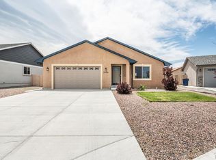 2406 Sunrise Ln, Pueblo, CO 81008