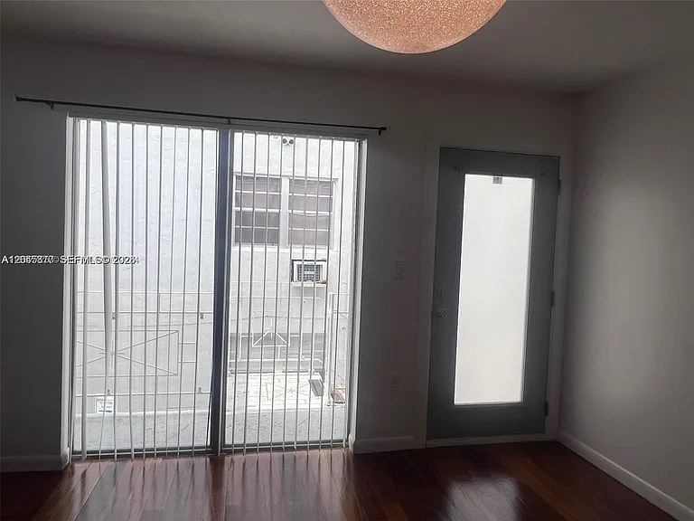 1550 Pennsylvania Ave #126 — Photo 5