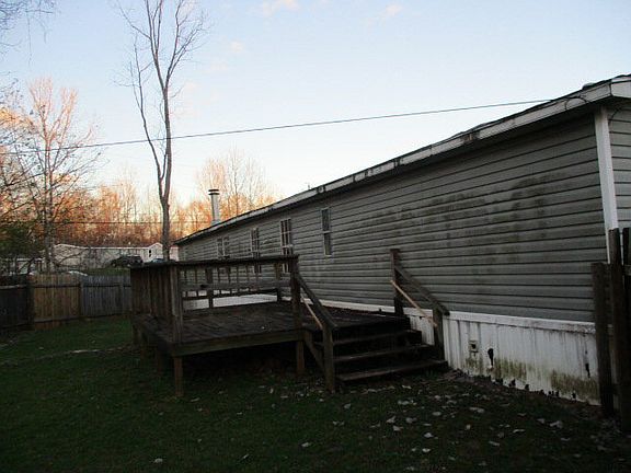 3rd image of 223 Lealand Dr