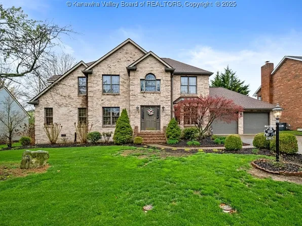 27 Mill Creek Xing, Hurricane, WV 25526