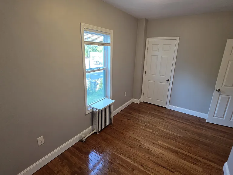 1176 Hyde Park Ave — Photo 5
