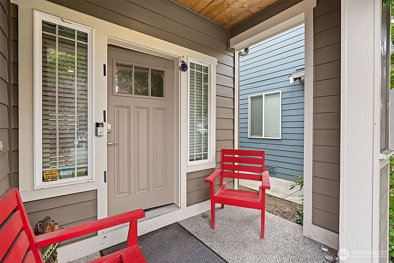 2nd image of 9703 203rd Street E