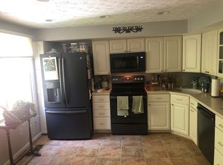 1561 Twisted Oak Dr, Reston, VA 20194