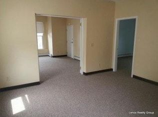 201 Oakland Ave #1, Providence, RI 02908