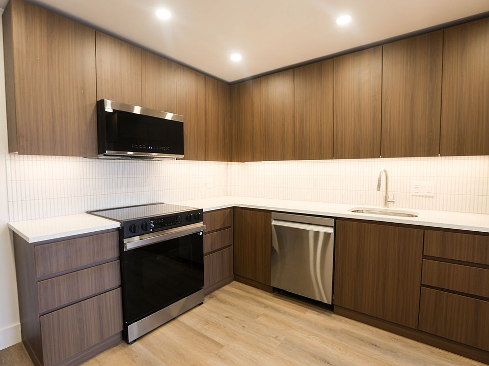 1st image of 787 Admiral St APT 12