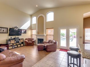 813 N Aspen Dr, Chandler, AZ 85226
