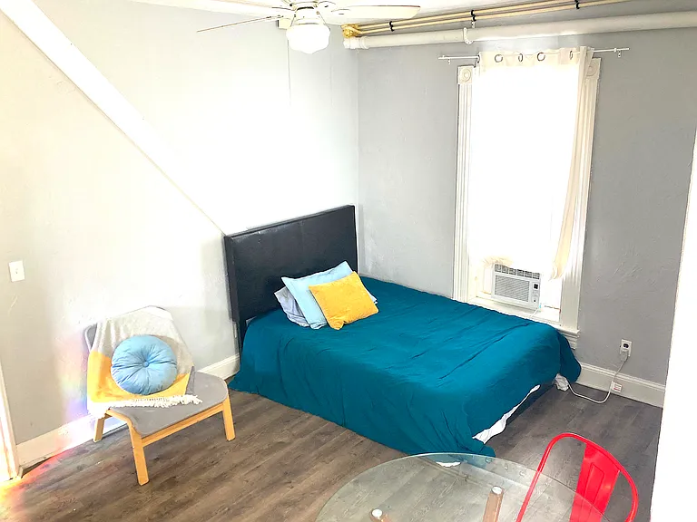 509 E 41st St #2S — Photo 7