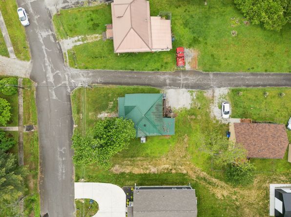 512 W High St, Manchester, TN 37355