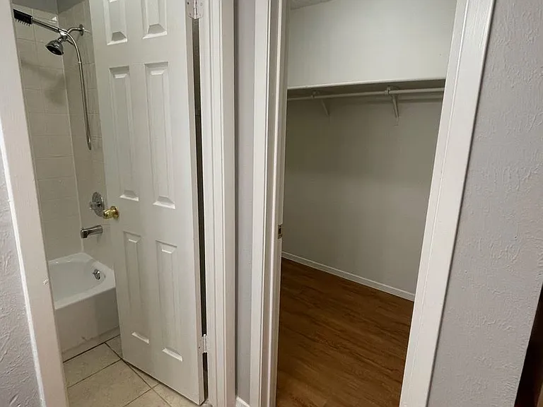 3615 Leafield Dr — Photo 11