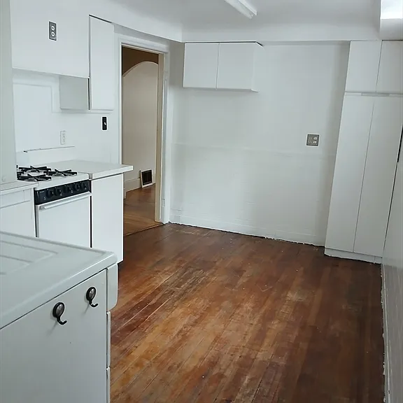 117 Auburn St #1 — Photo 10