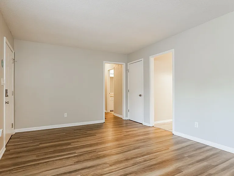 6518 Chrissy Dr — Photo 6