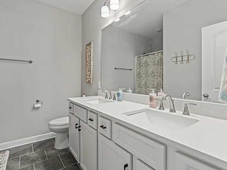 474 Evans Dr — Photo 20