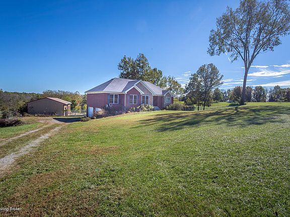4th image of 627 Goose Creek Ct