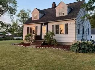 121 Moore Rd, Avon Lake, OH 44012